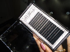 “Bottoms Up” Lashes